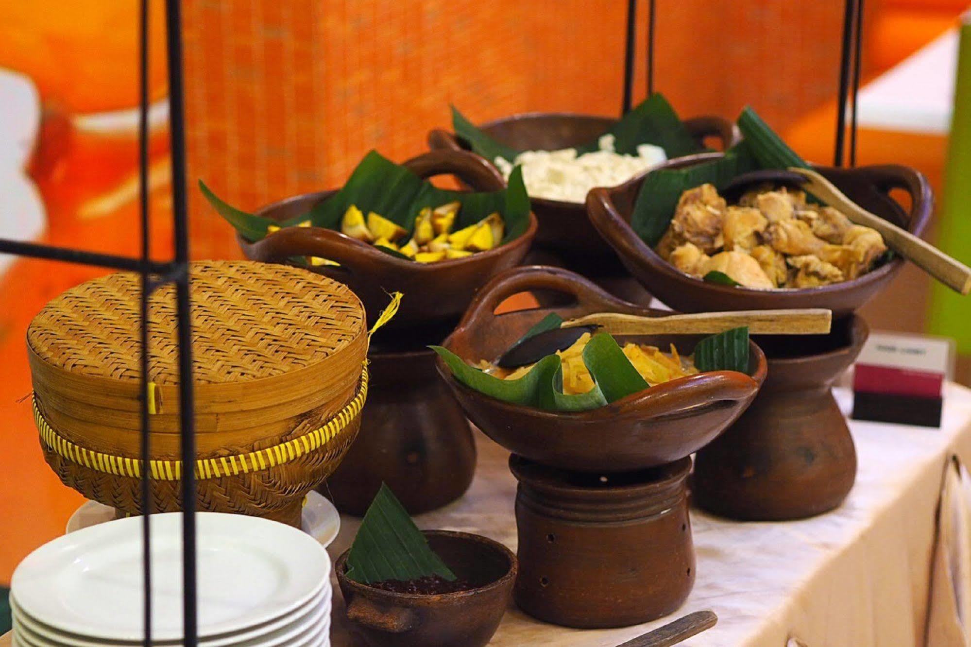 Favehotel Manahan - 3* Surakarta (Solo)