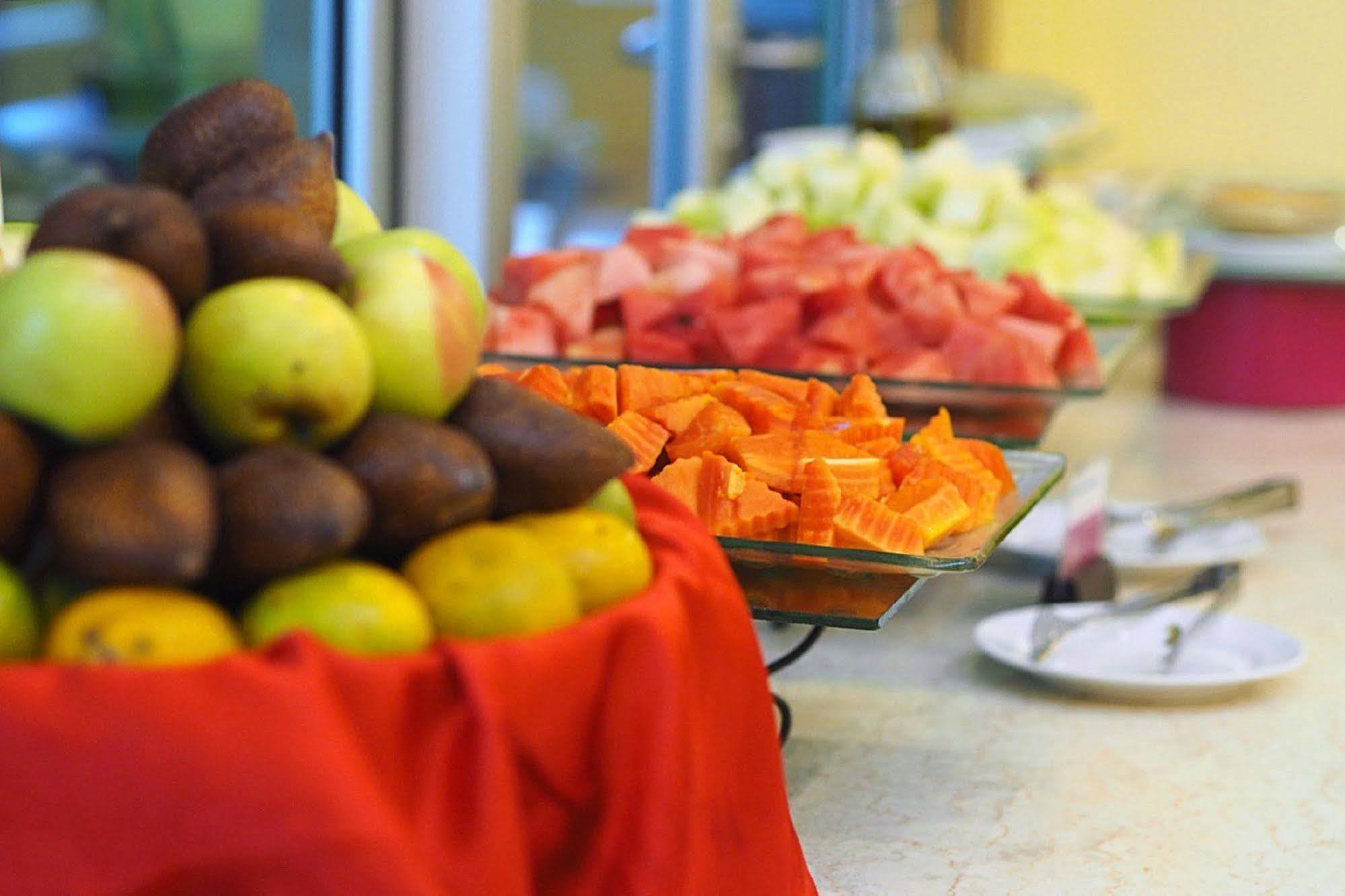 Favehotel Manahan - Hotel